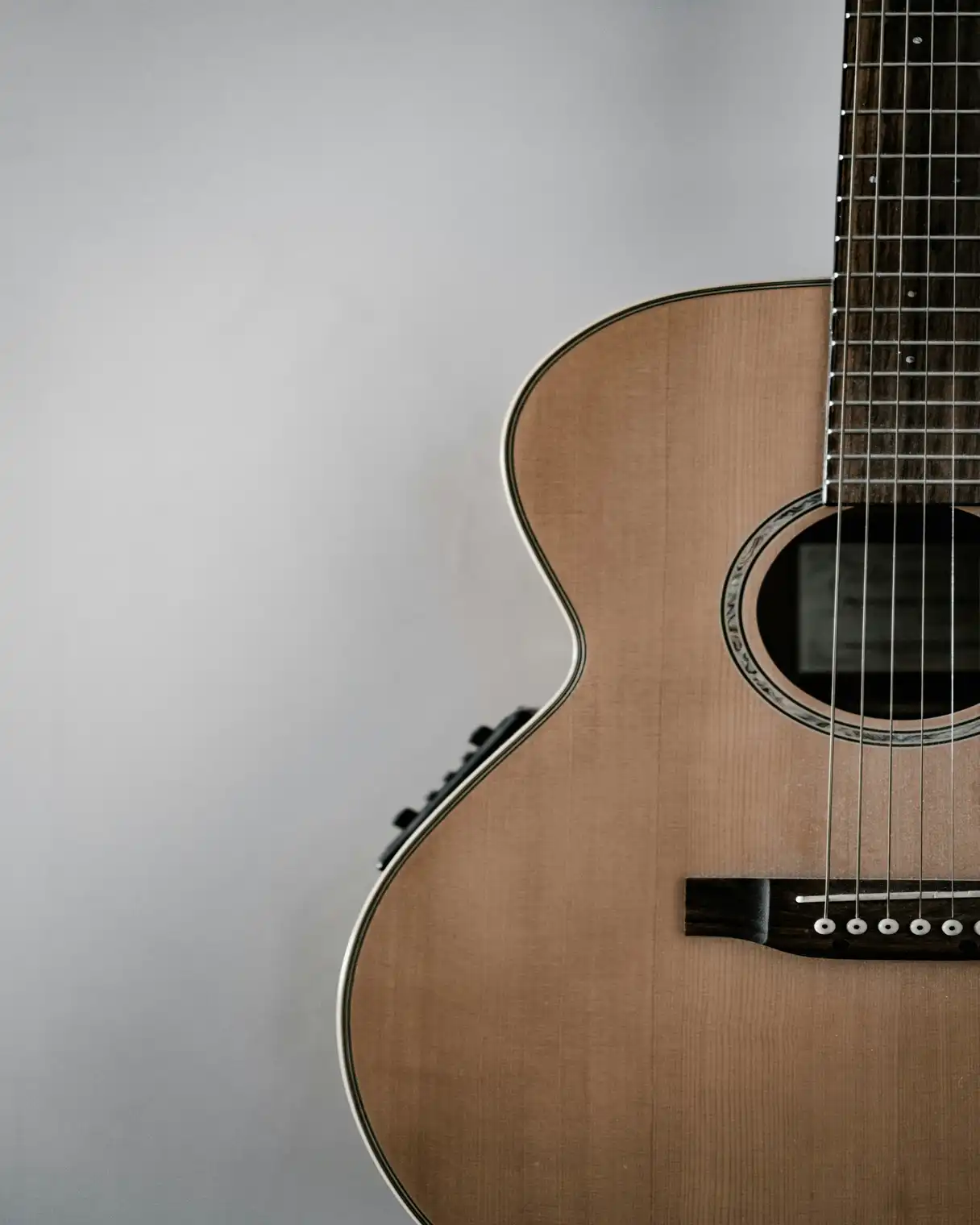 An image of a musical device.